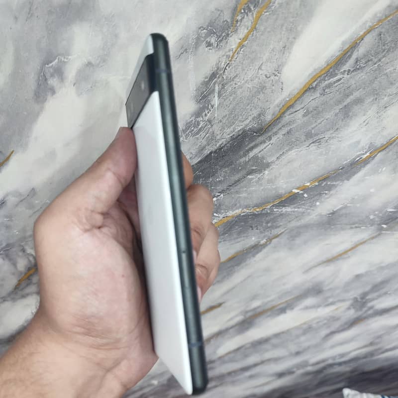 Google Pixel 6a 3