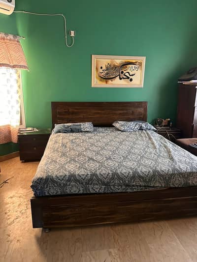 Bed set for sale