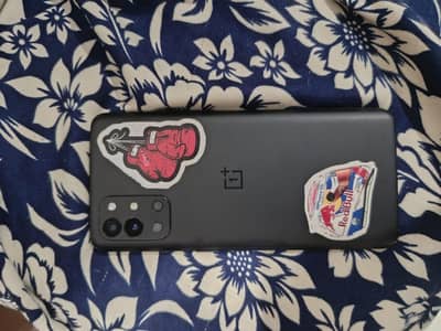 One Plus 9R