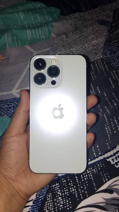 Apple iPhone 13 Pro
