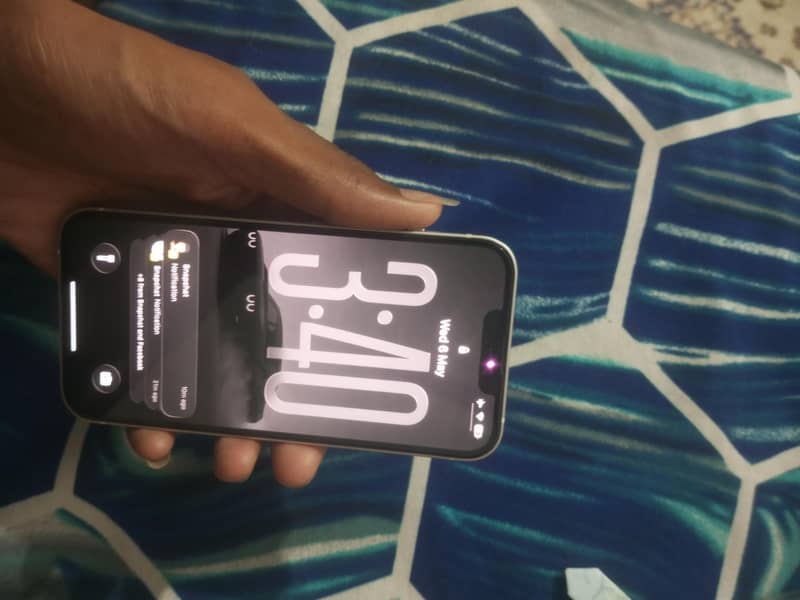 Apple iPhone 14 4