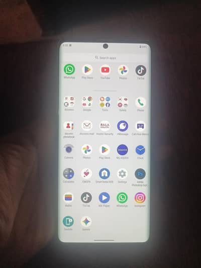 AQUOS R6