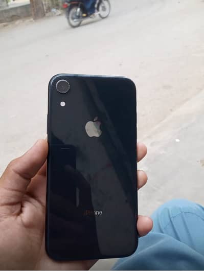 Apple iPhone XR
