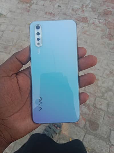 Vivo S1