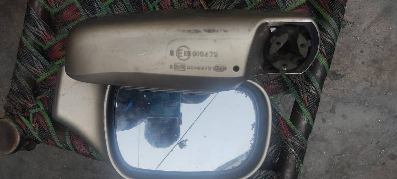 side mirror 1