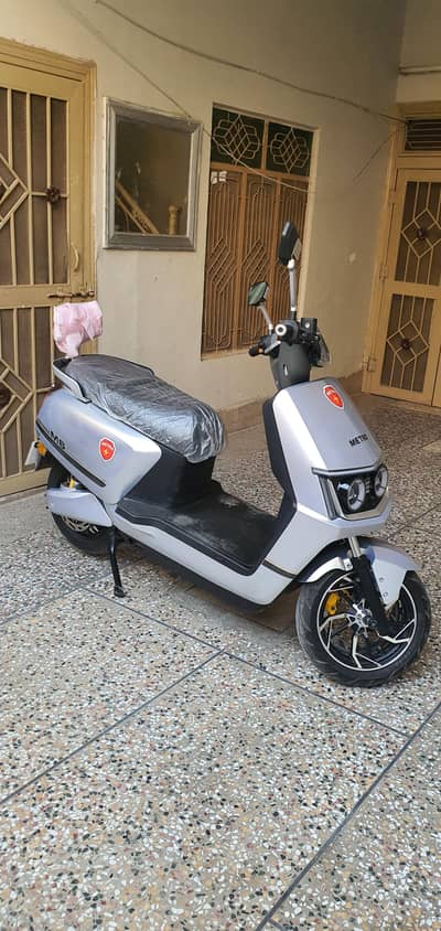 metro m6 mpower lithium battery like zero meter