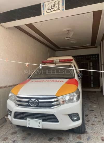 Toyota Hilux Ambulance Pickup 4x4  2018