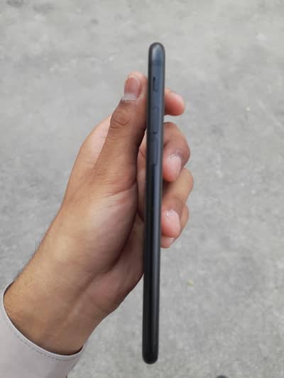 Apple iPhone 7