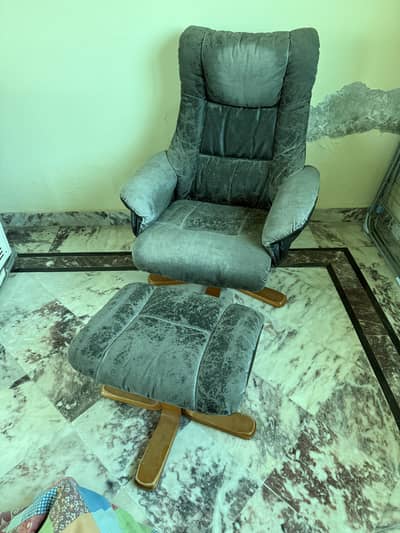 Uk imported Reclining chair with stool