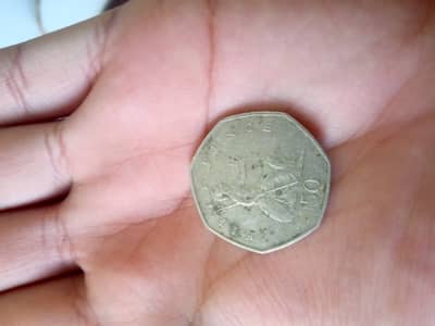 Old Coin 50 Pence