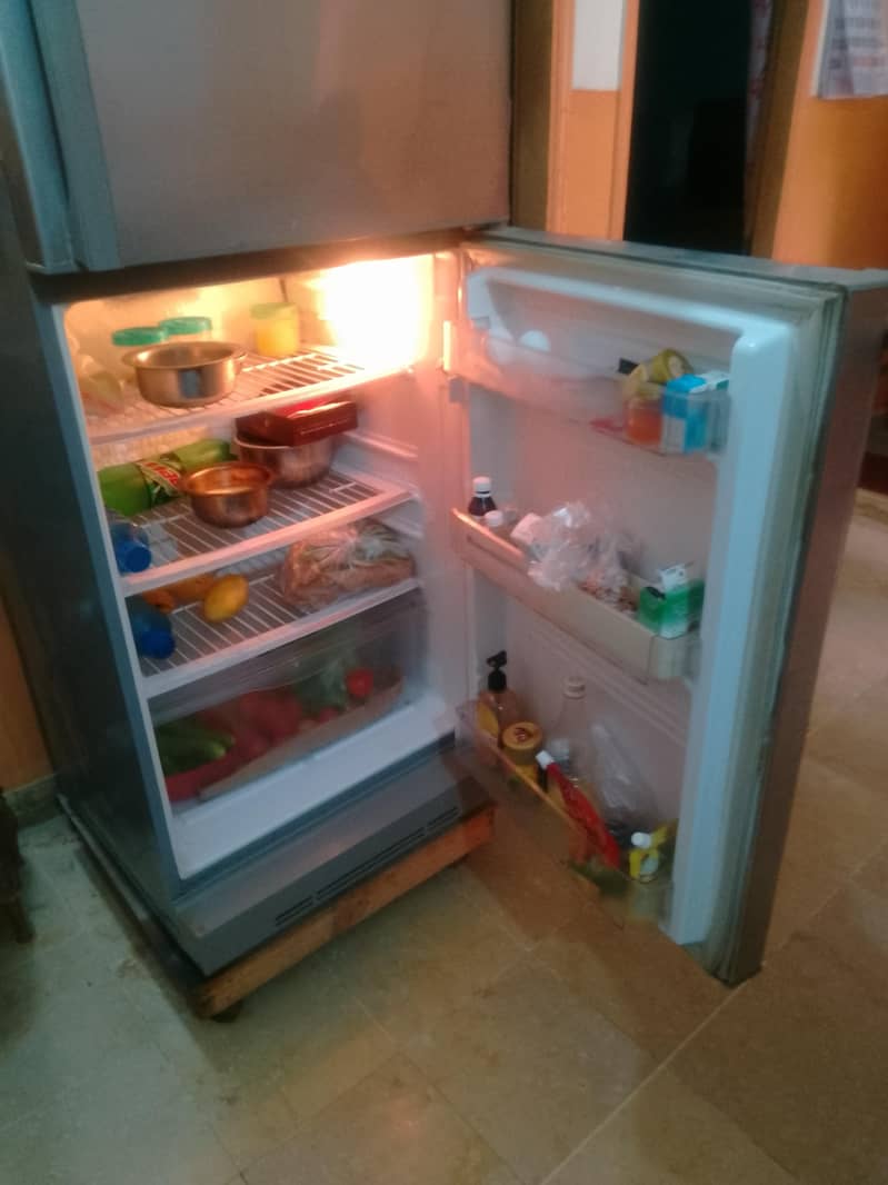 refrigerator 0