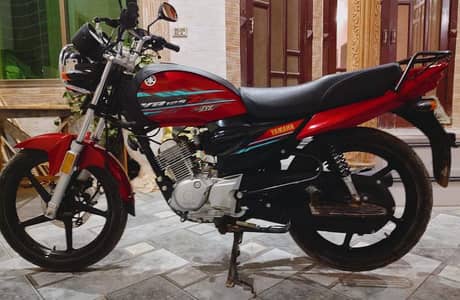 Yamaha 125-Z Deluxe