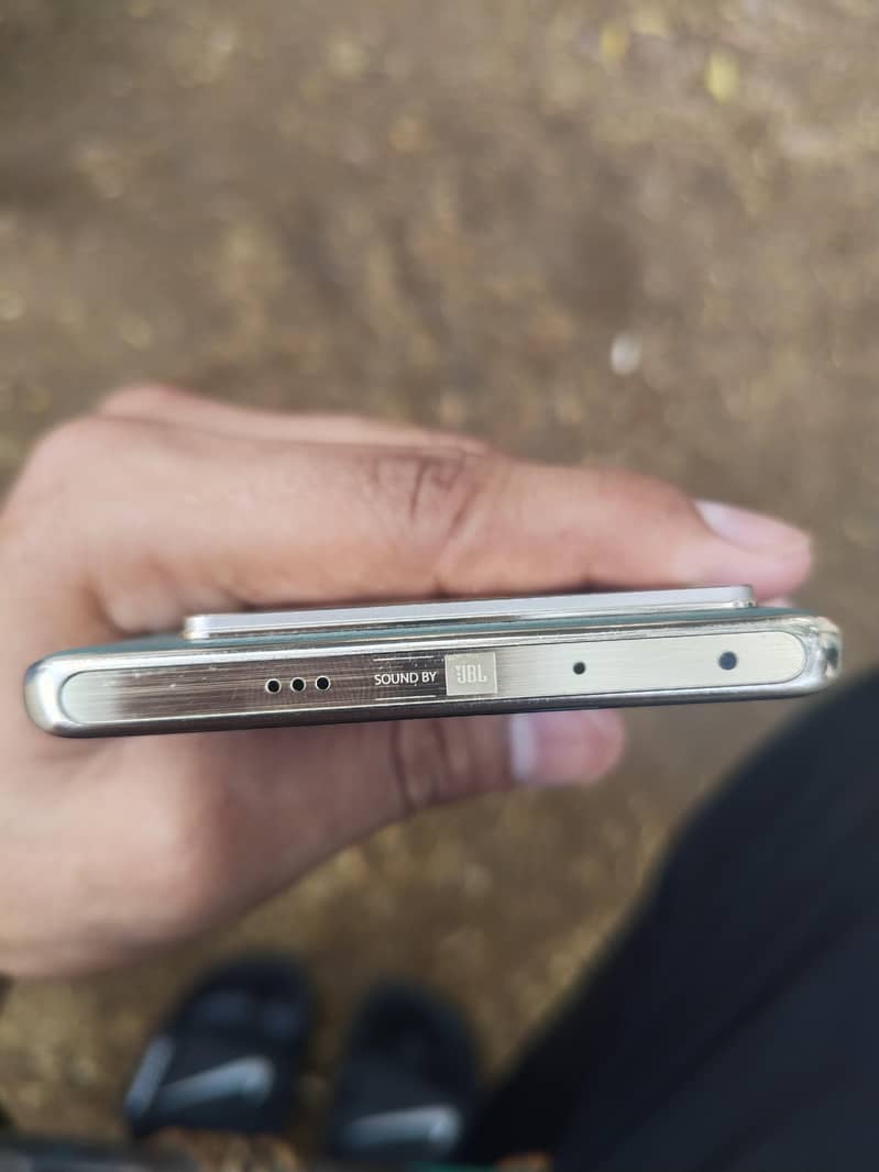 Infinix Note 40 Pro 1
