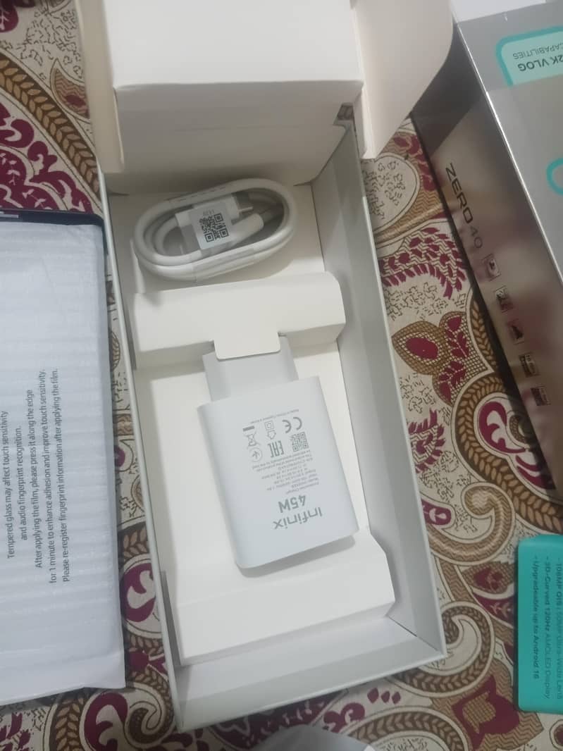Infinix Zero 40 3