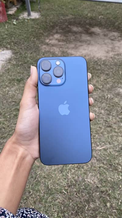IPHONE 15 PRO MAX JV WITH BOX
