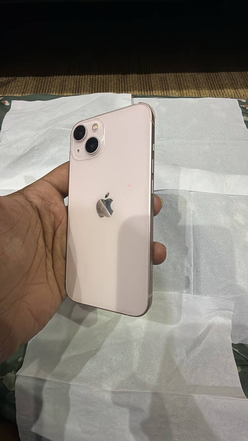Apple iPhone 13 1