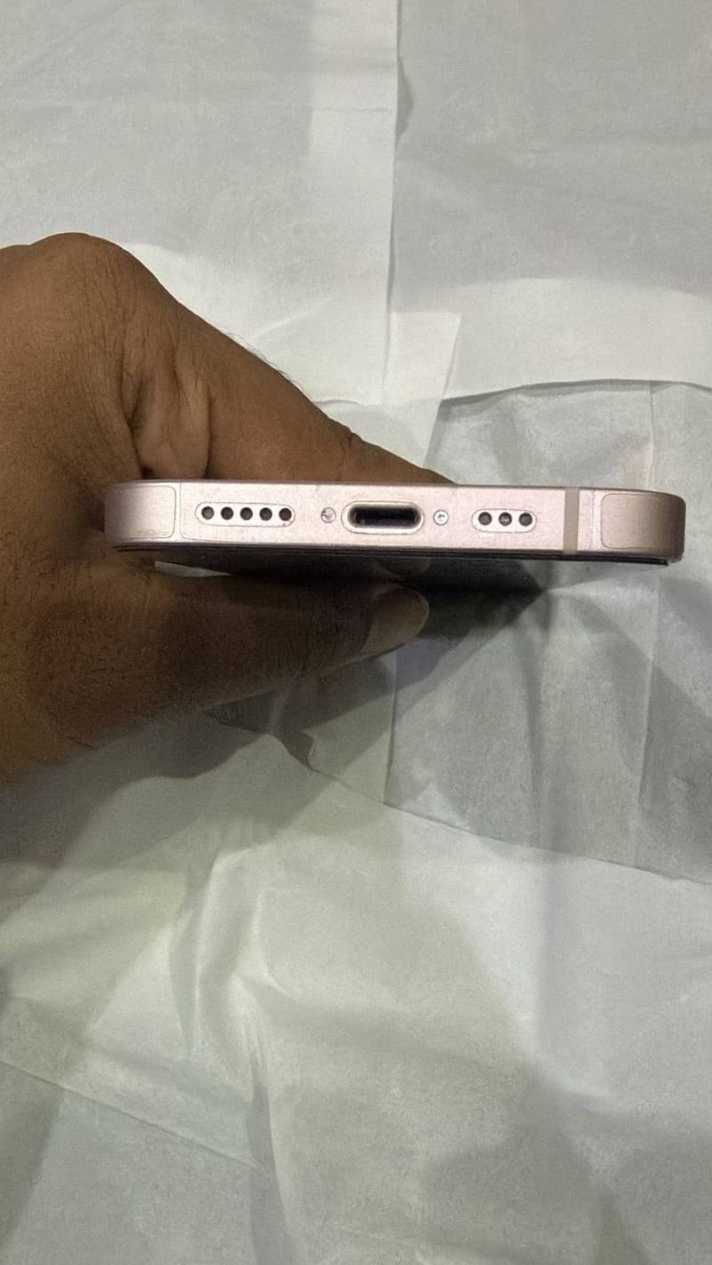 Apple iPhone 13 5