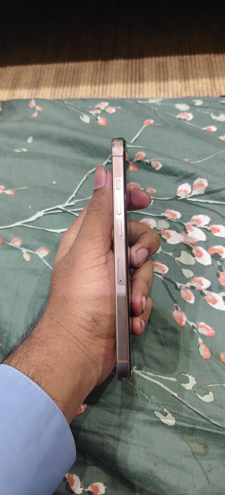 Apple iPhone 13 7