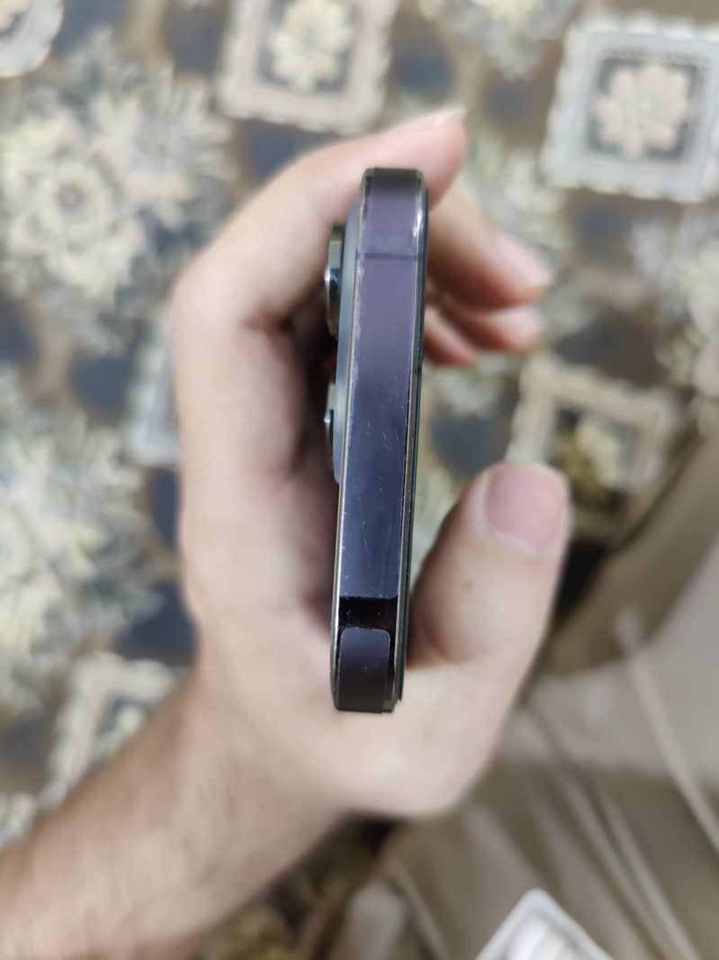 iphone 14 pro 2