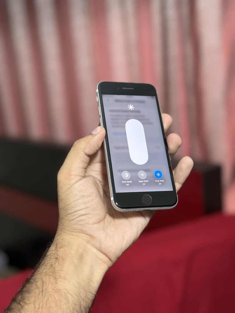 Apple iPhone SE 3