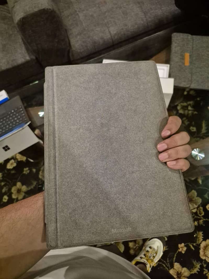 Surface Pro 6 1