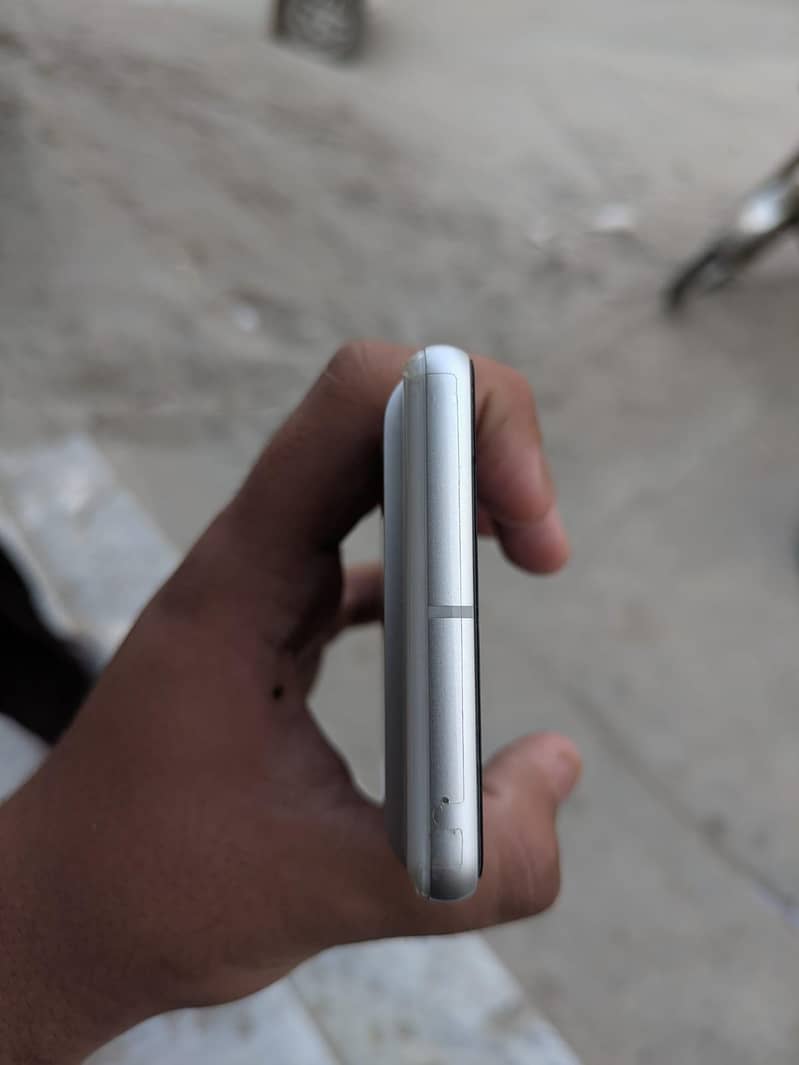 Google Pixel 7 2