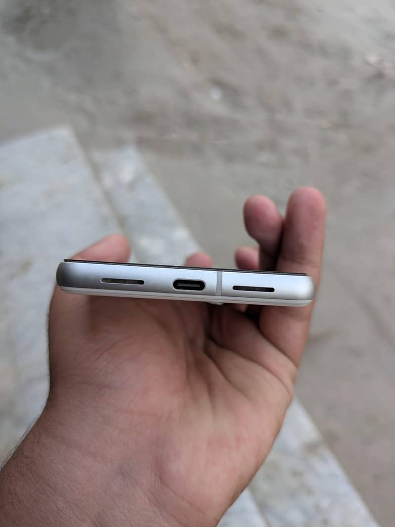 Google Pixel 7 3