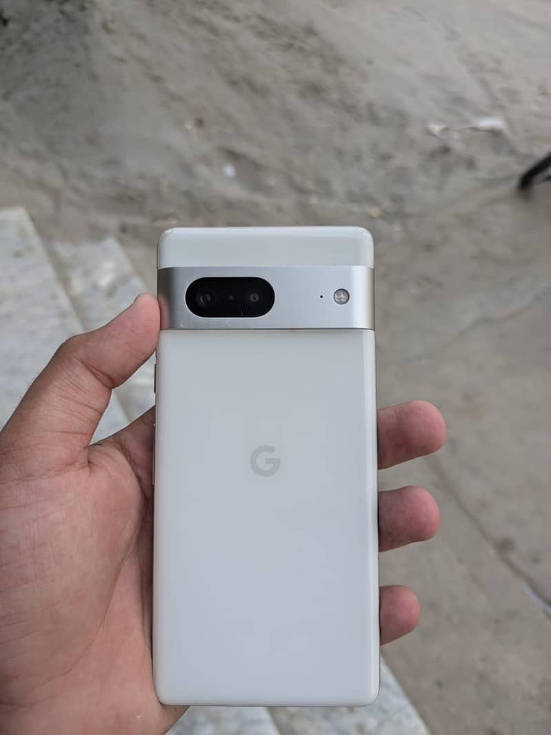 Google Pixel 7 5