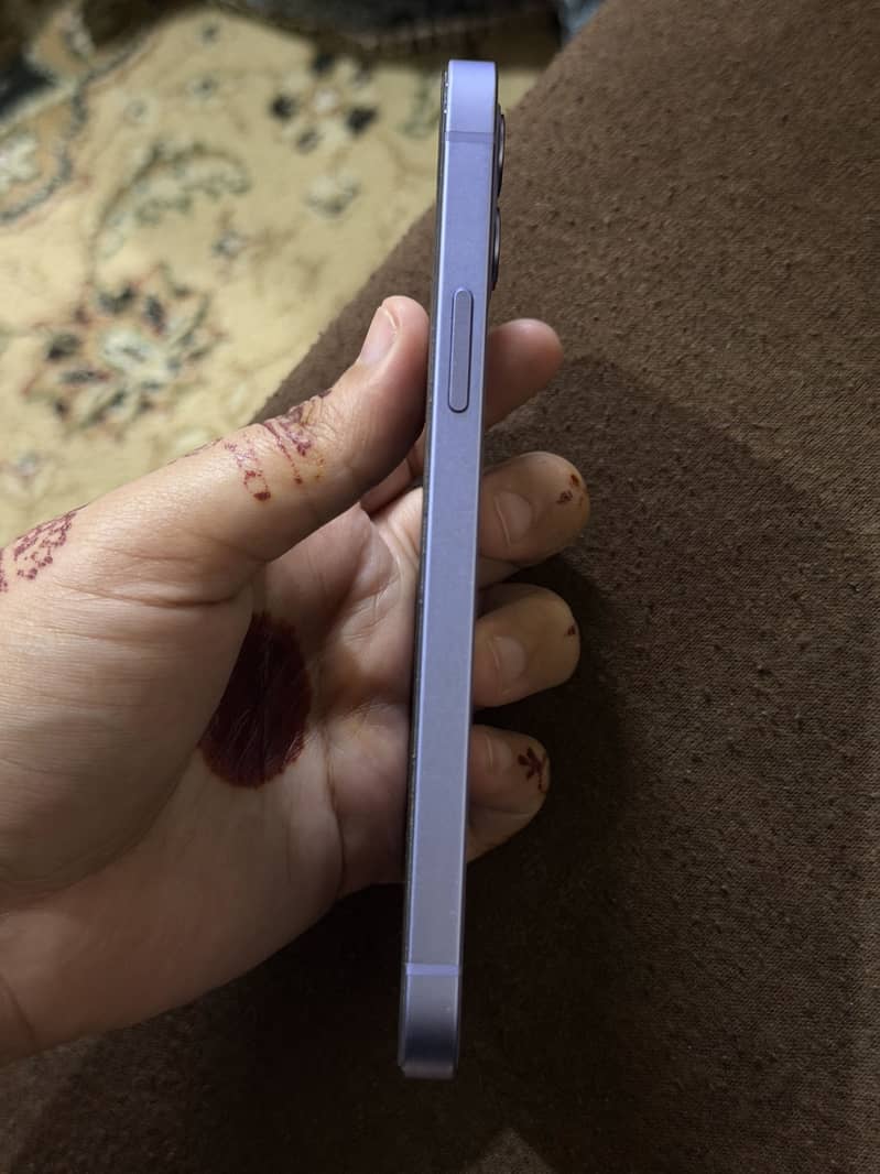 Apple iPhone 12 1