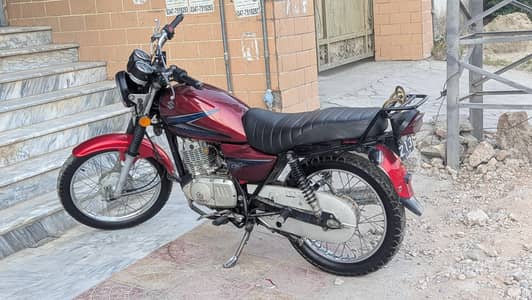 Suzuki GS150 - Excellent Condition bike for sale