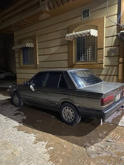 Nissan Sunny 1987