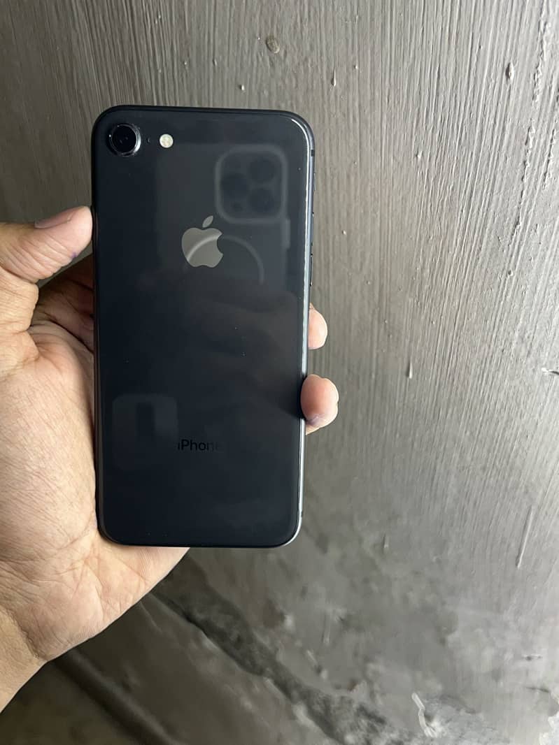 Apple iPhone 8 2