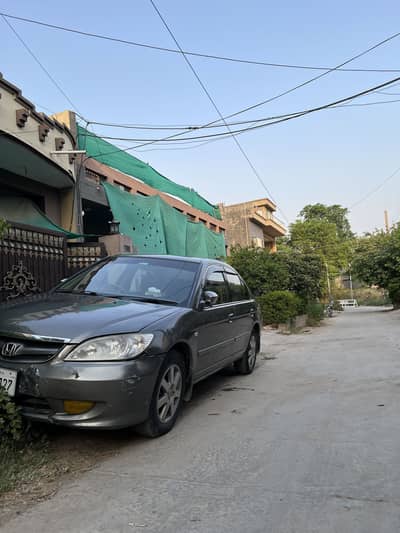 Honda Civic Oriel 2004