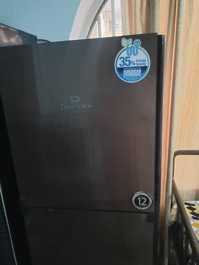Dawlance fridge medium size new model inverter