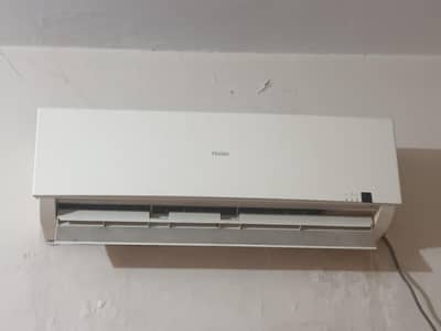 haier used AC for sale. 1.5 tons