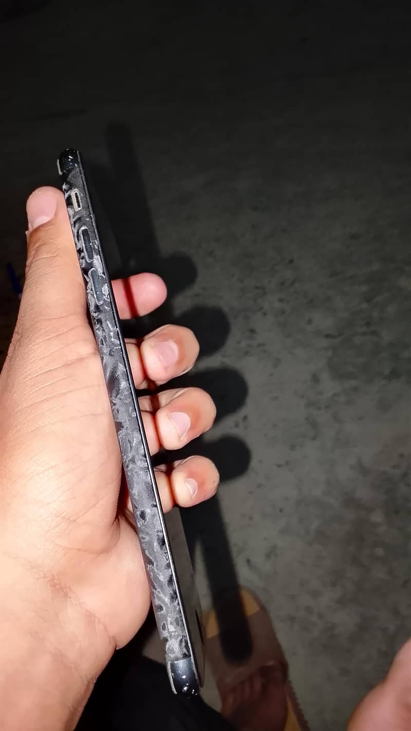Apple iPhone 7 Plus 2