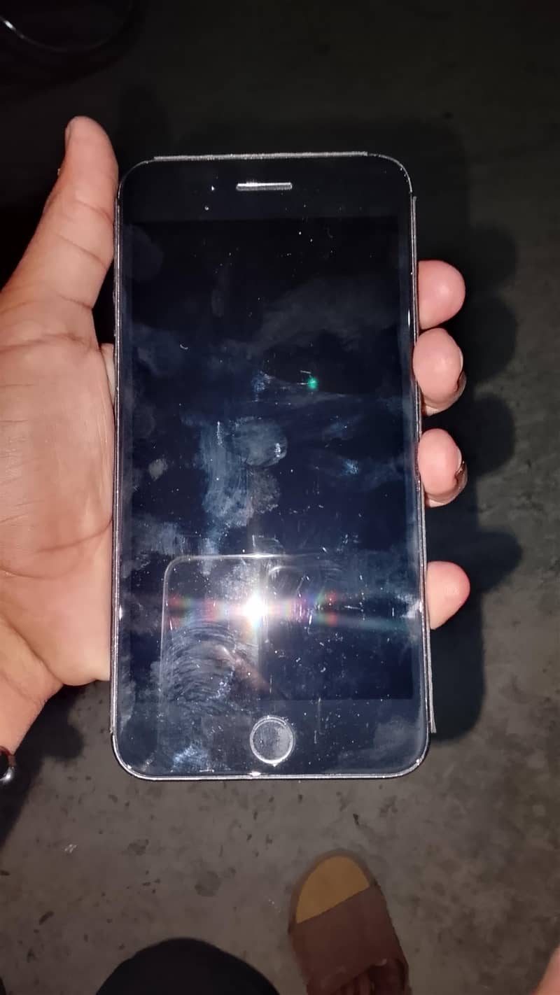 Apple iPhone 7 Plus 4