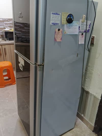 Dawlance reflection fridge midum size for sale