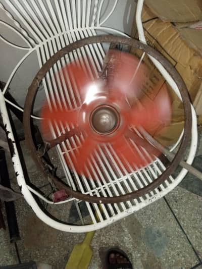colar fan or moter for sell bilkul oky ha jase Marzi check kre