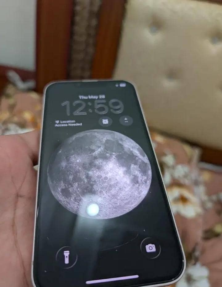 Apple iPhone 13 1