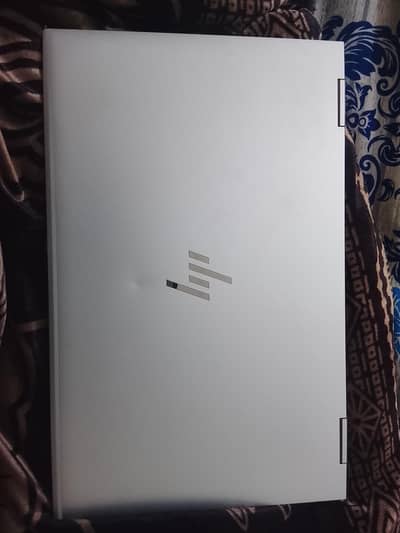 HP elitebook 1040 G7
