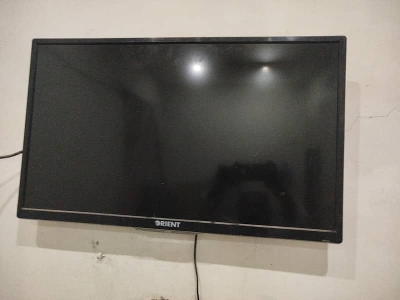 LED32in 0