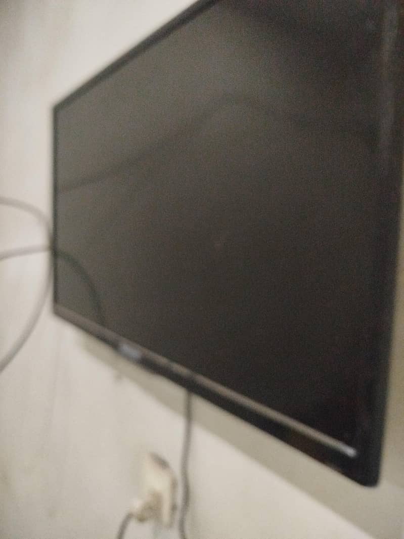 LED32in 1