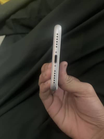 Apple iPhone 7