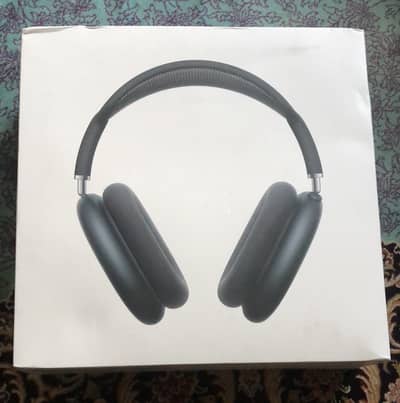 Apple AirPods Max 2 with Smart Case