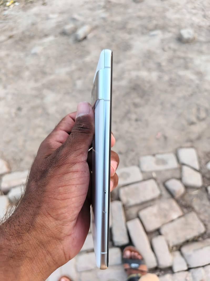Google Pixel 7 Pro 4