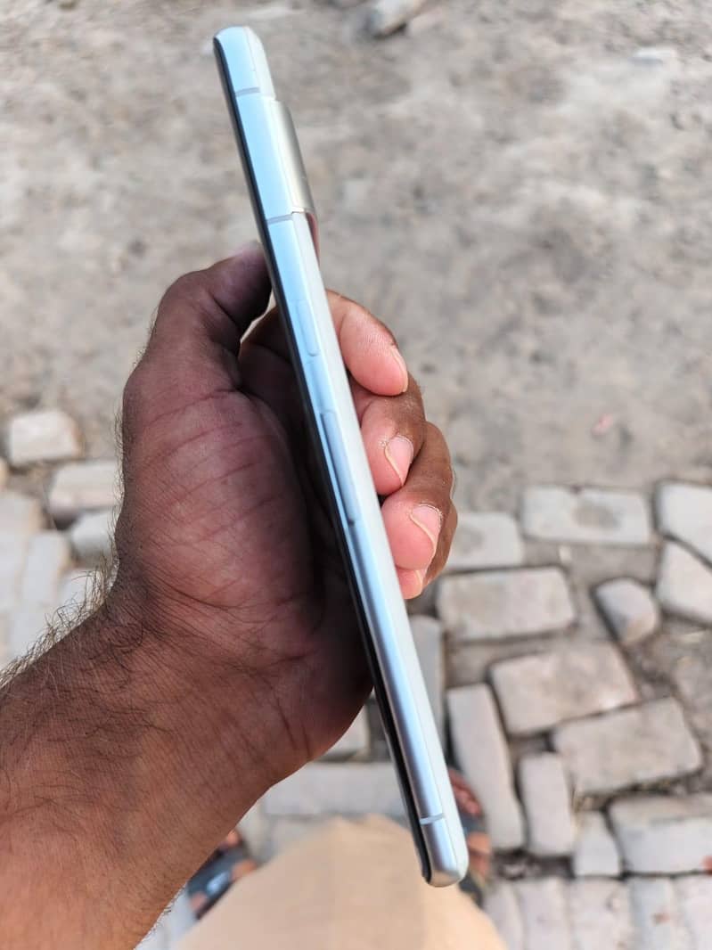 Google Pixel 7 Pro 6