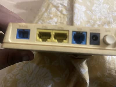 China Telecom Fiber Optic Modem/Router with Charger