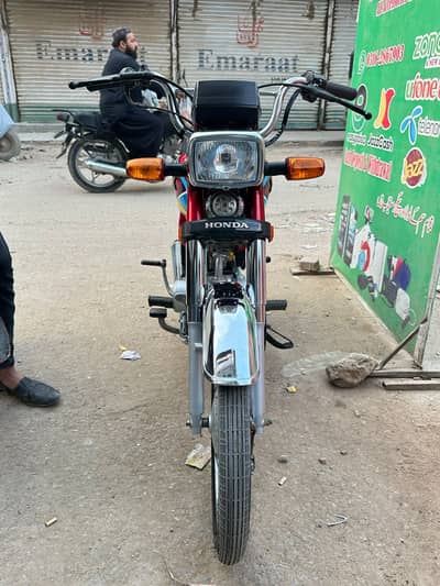Honda CD 70 2025