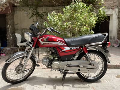 CD70 cc 2010 model for sale